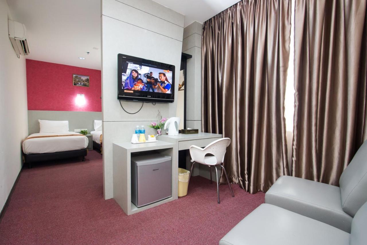 Baguss City Hotel Johor Bahru Esterno foto